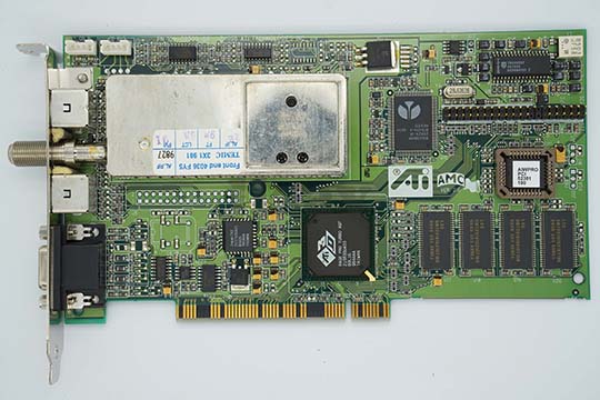 ATI All-In-Wonder Pro 8MB 显示卡（ATI Rage Pro TURBO AGP芯片）